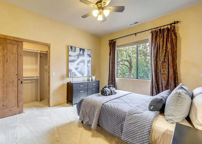 Ferienhaus 1/2 Mi To Airport Mesa! Hot Tub Haven W/ Mtn Views *